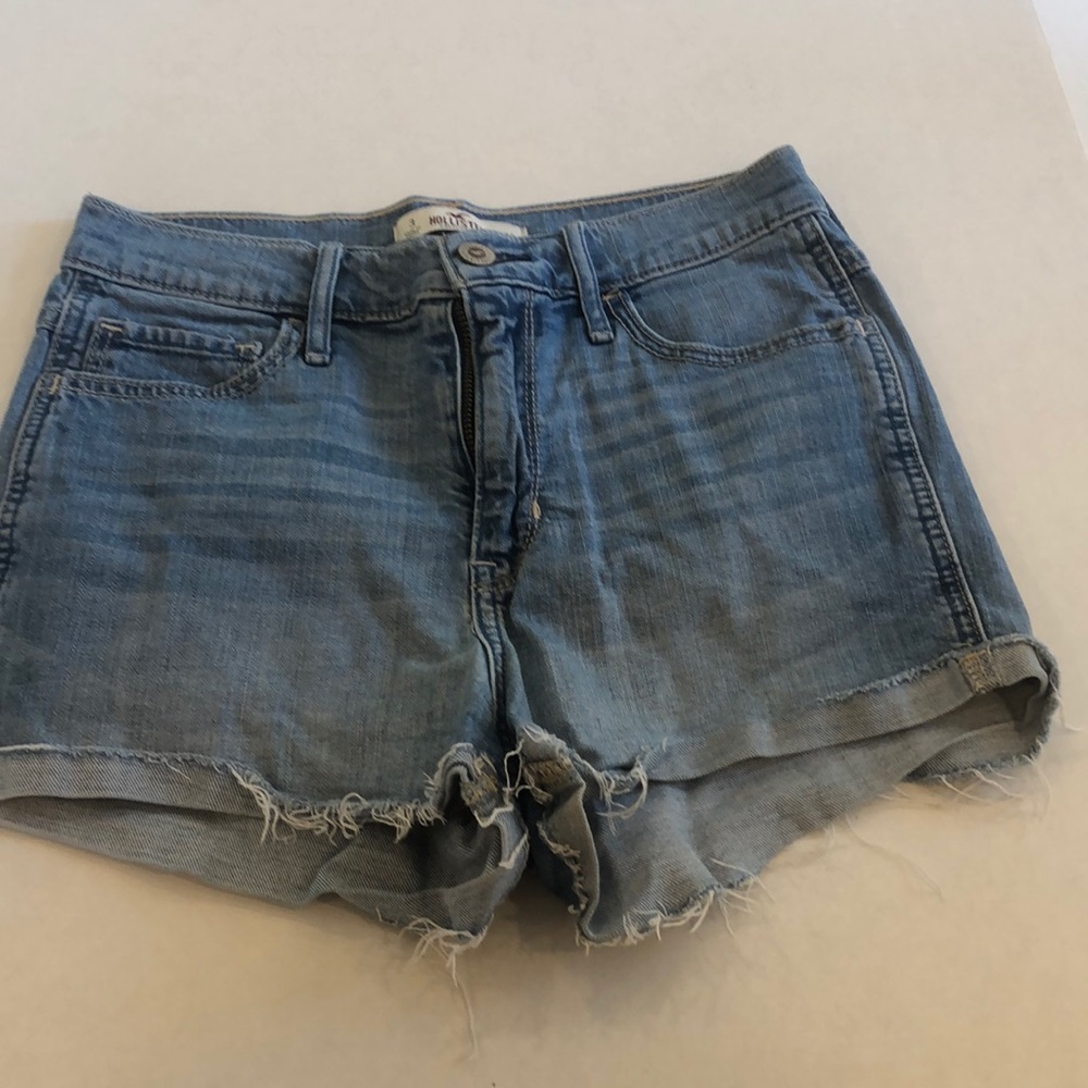 Hollister Light Wash High Rise Short Shorts